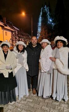 Živahno je bilo v decembru na podružnični šoli Kotlje (5)